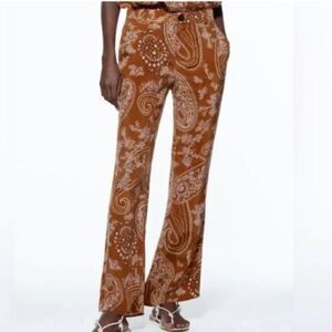 Zara Printed Design Zippered Front Elastic Flare Leg Pants Size Medium NWOT